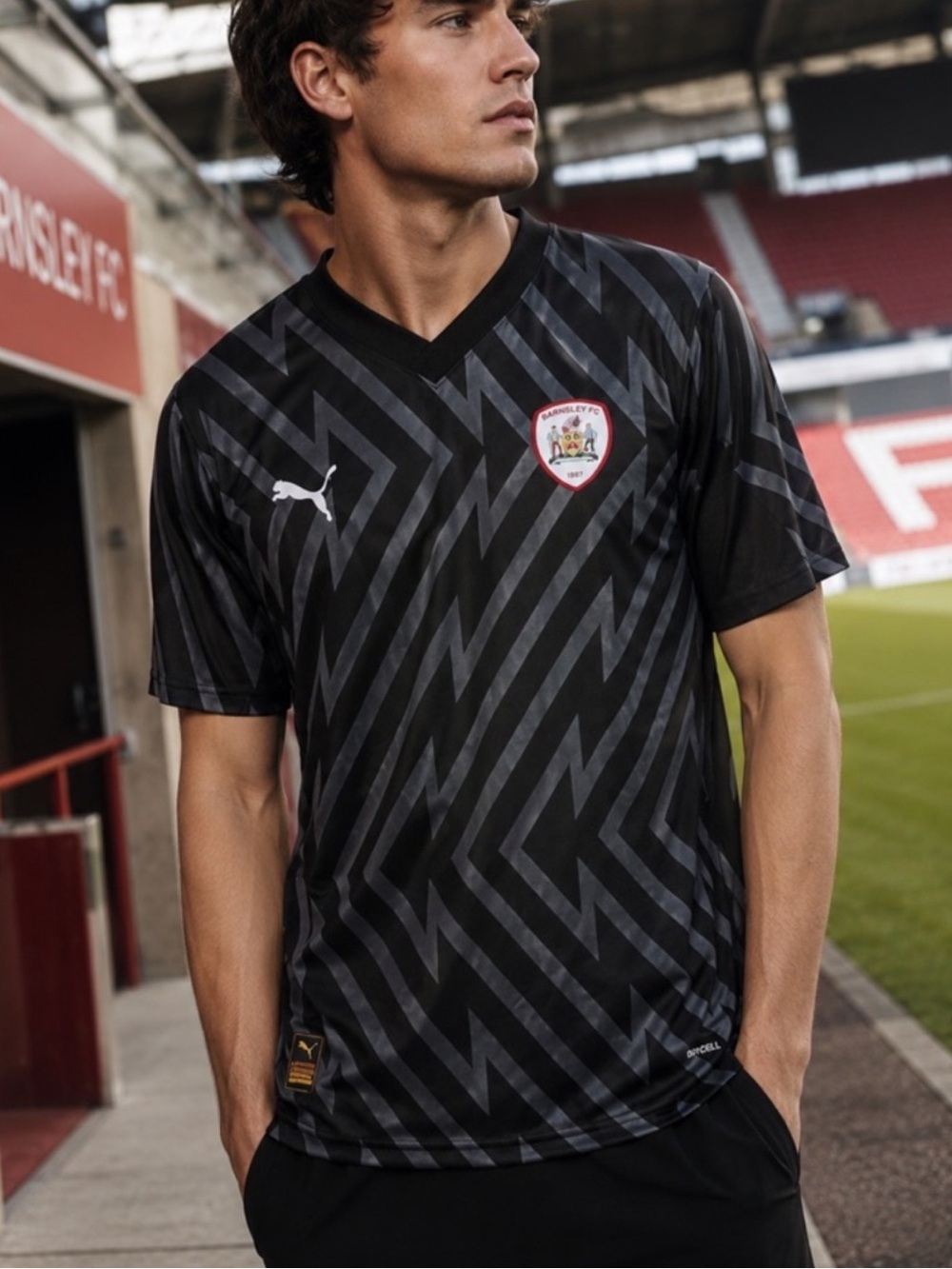 PUMA Barnsley FC Goalkeeper Jersey XL Black DryCELL Soccer Football NWT